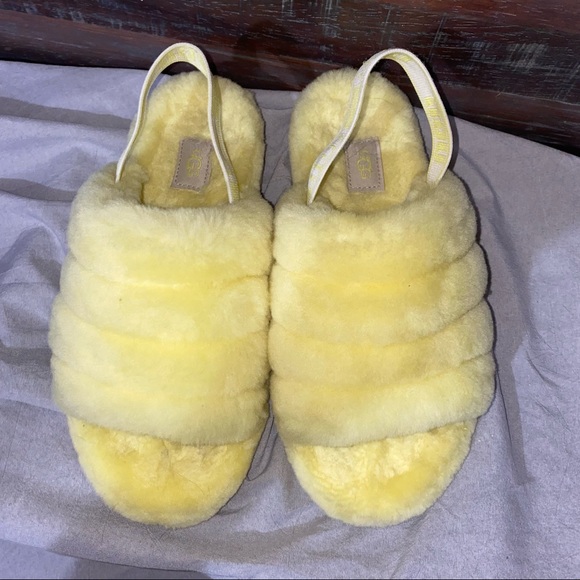 UGG Women's "Fluff yeah" Slides 🌵 7 - Picture 4 of 17